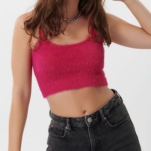 Garage pink fuzzy top